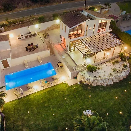 Villa Kallinousa Pomos