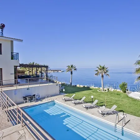 Villa Kallinousa