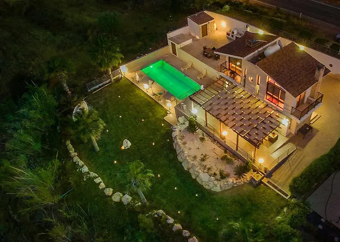 Kallinousa Πωμός